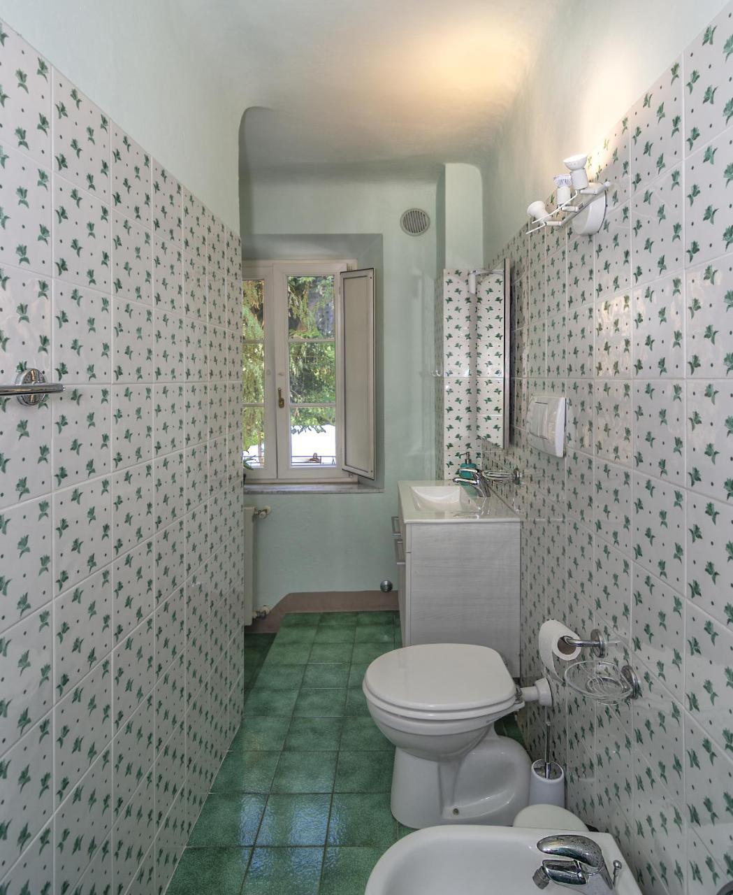 Single Room with Private Bathroom,726912733:JPEG